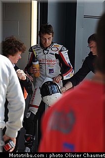 sbk_guintoli_003_angleterre_silverstone_2011.jpg