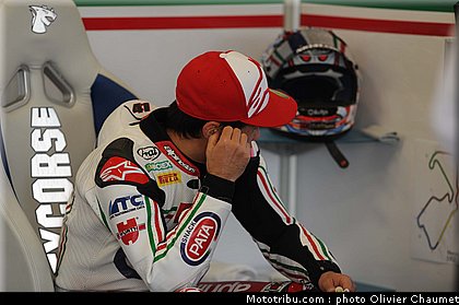 sbk_haga_002_angleterre_silverstone_2011.jpg
