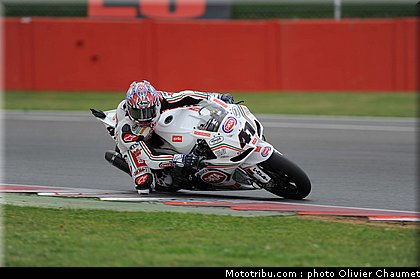 sbk_haga_005_angleterre_silverstone_2011.jpg
