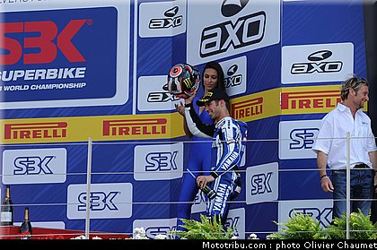 sbk_melandri_004_angleterre_silverstone_2011.jpg