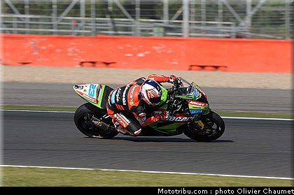supersport_parkes_001_angleterre_silverstone_2011.jpg