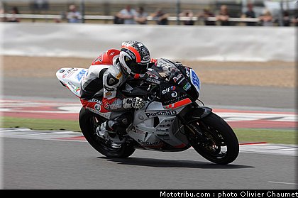 supersport_praia_001_angleterre_silverstone_2011.jpg