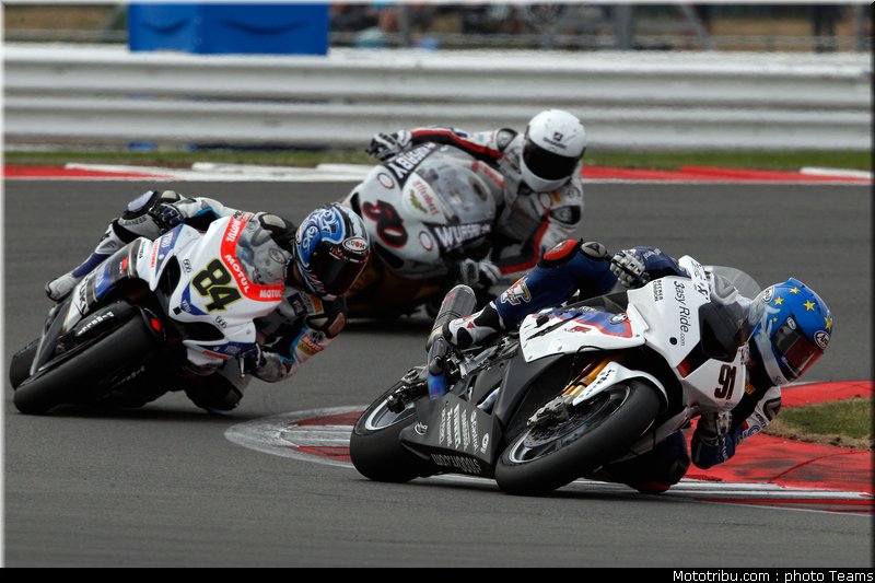 sbk_021_angleterre_silverstone_2011
