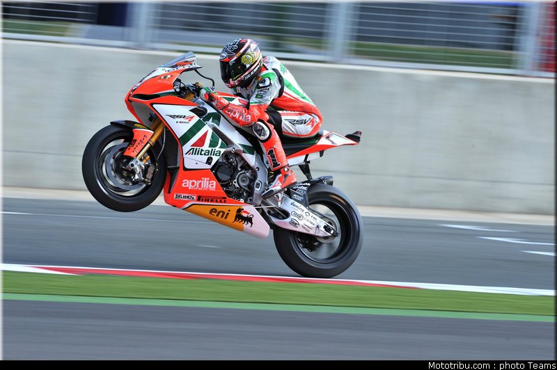 sbk_biaggi_004_angleterre_silverstone_2011