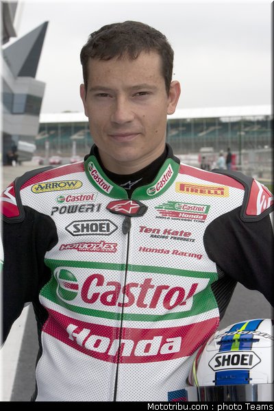 sbk_lai_003_angleterre_silverstone_2011