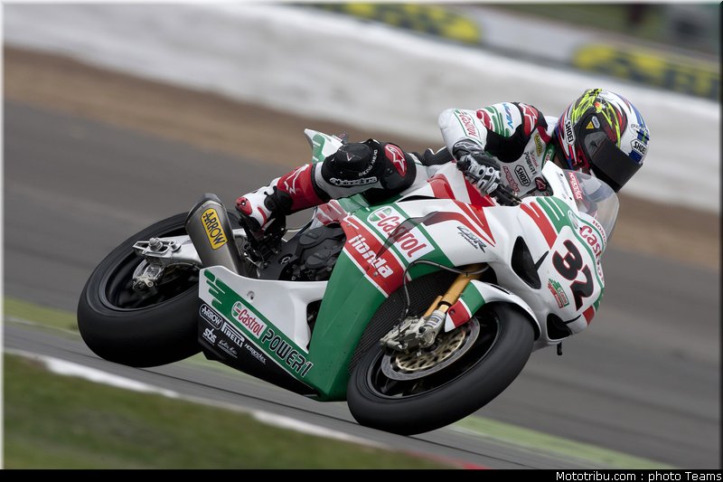 sbk_lai_008_angleterre_silverstone_2011