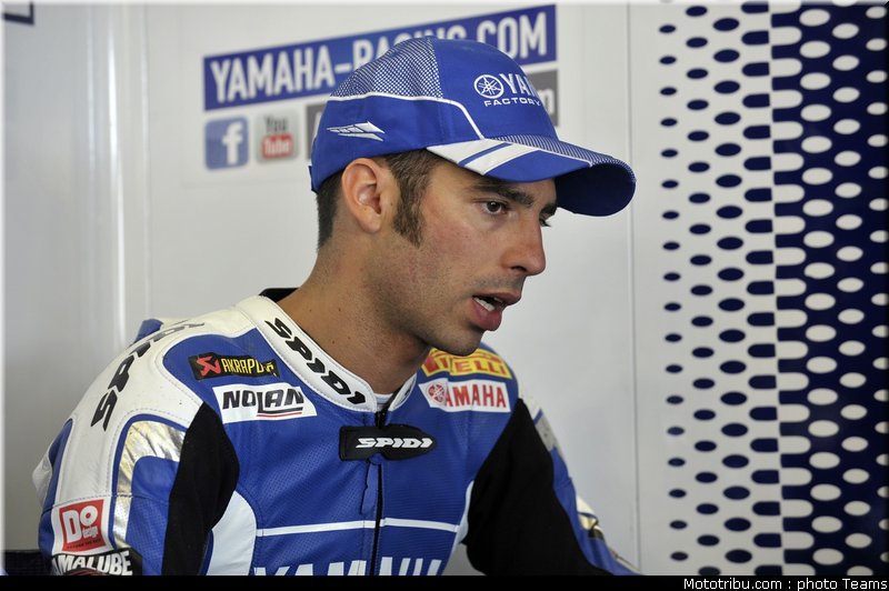 sbk_melandri_003_angleterre_silverstone_2011