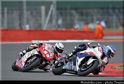 1000stk_8_angleterre_silverstone_2011.jpg