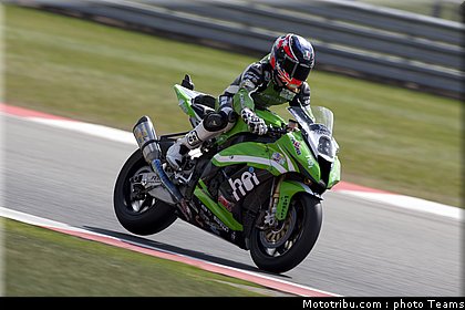 sbk_aitchinson_003_angleterre_silverstone_2011.jpg