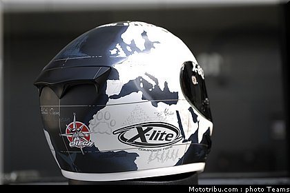 sbk_checa_002_angleterre_silverstone_2011.jpg