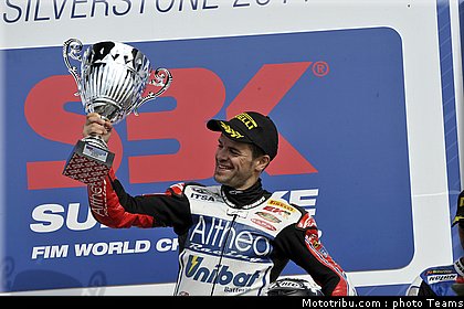 sbk_checa_011_angleterre_silverstone_2011.jpg
