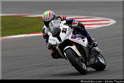sbk_corser_004_angleterre_silverstone_2011.jpg