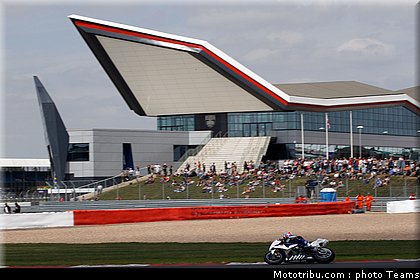 sbk_corser_007_angleterre_silverstone_2011.jpg
