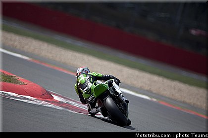 sbk_lascorz_004_angleterre_silverstone_2011.jpg