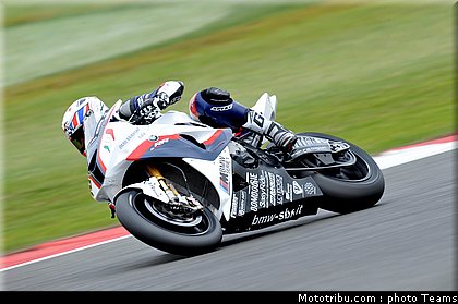 sbk_toseland_002_angleterre_silverstone_2011.jpg