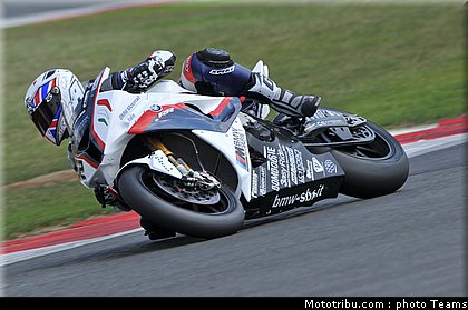 sbk_toseland_008_angleterre_silverstone_2011.jpg