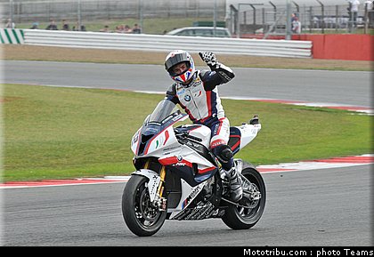 sbk_toseland_011_angleterre_silverstone_2011.jpg