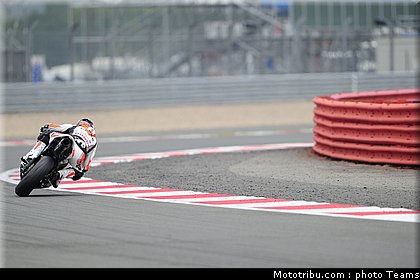supersport_lowes_011_angleterre_silverstone_2011.jpg