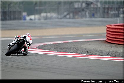 supersport_praia_011_angleterre_silverstone_2011.jpg