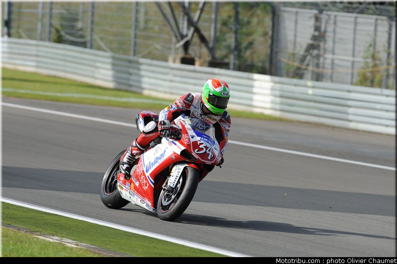 1000_stk_giugliano_003_allemagne_nurburgring_2011