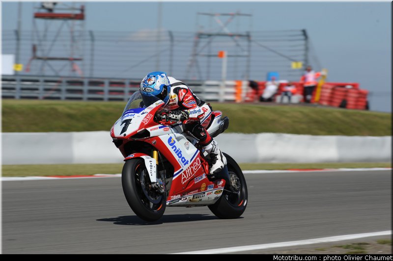 sbk_checa_001_allemagne_nurburgring_2011