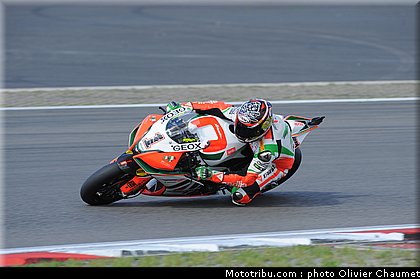 sbk_biaggi_003_allemagne_nurburgring_2011.jpg