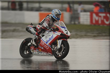 sbk_checa_014_allemagne_nurburgring_2011.jpg