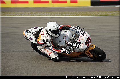 sbk_guintoli_003_allemagne_nurburgring_2011.jpg
