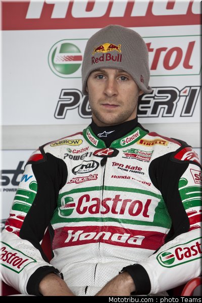 sbk_rea_007_allemagne_nurburgring_2011