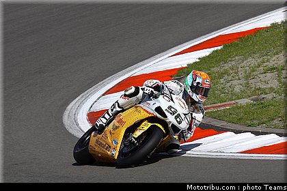 sbk_smrz_003_allemagne_nurburgring_2011.jpg