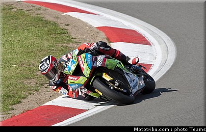 supersport_salom_004_allemagne_nurburgring_2011.jpg