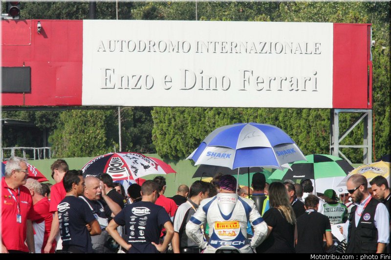 sbk_ambiance_001_italie_imola_2011