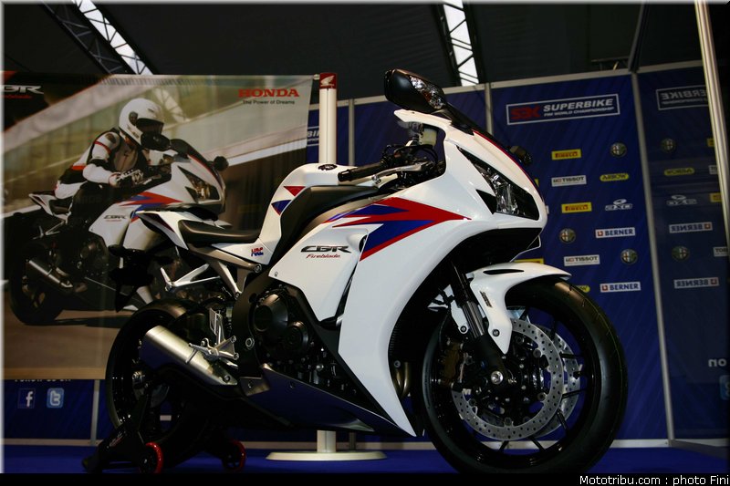 sbk_ambiance_024_italie_imola_2011