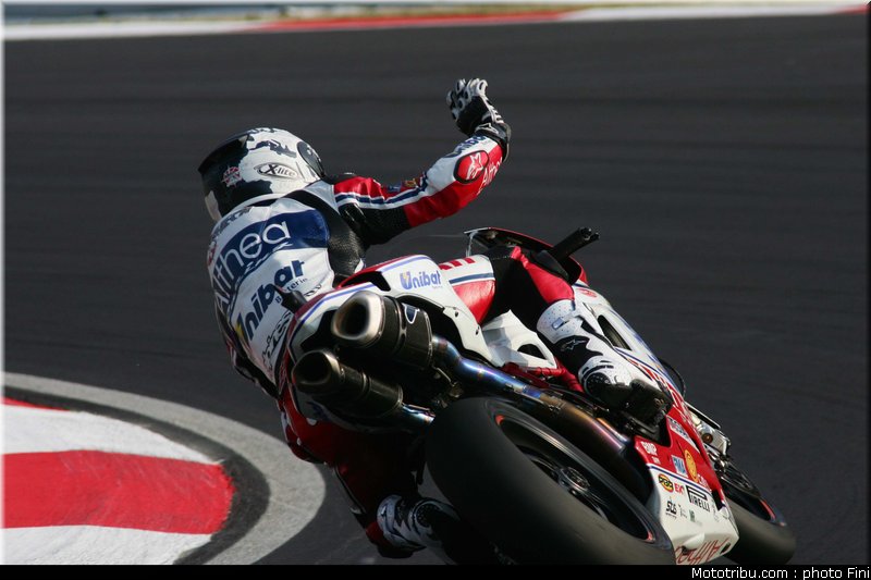 sbk_checa_012_italie_imola_2011