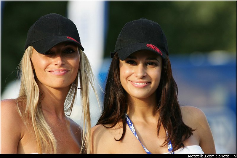 sbk_pitbabe_020_italie_imola_2011
