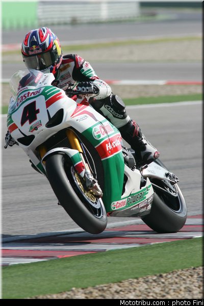 sbk_rea_009_italie_imola_2011