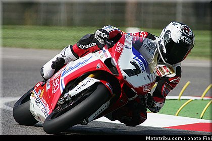 sbk_checa_021_italie_imola_2011.jpg
