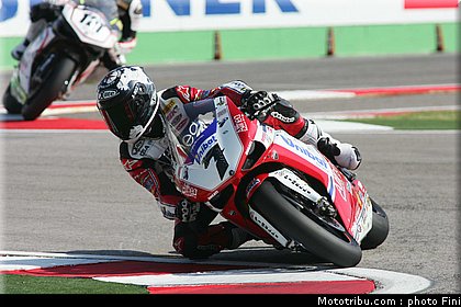 sbk_checa_027_italie_imola_2011.jpg