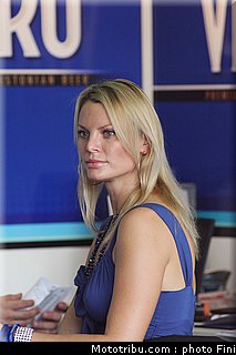 sbk_pitbabe_045_italie_imola_2011.jpg