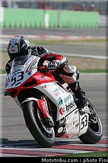 sbk_polita_004_italie_imola_2011.jpg