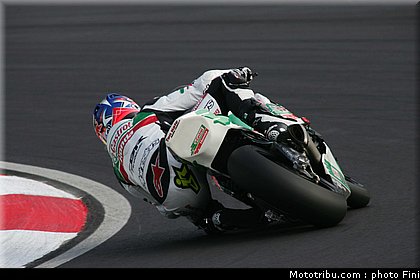sbk_rea_008_italie_imola_2011.jpg