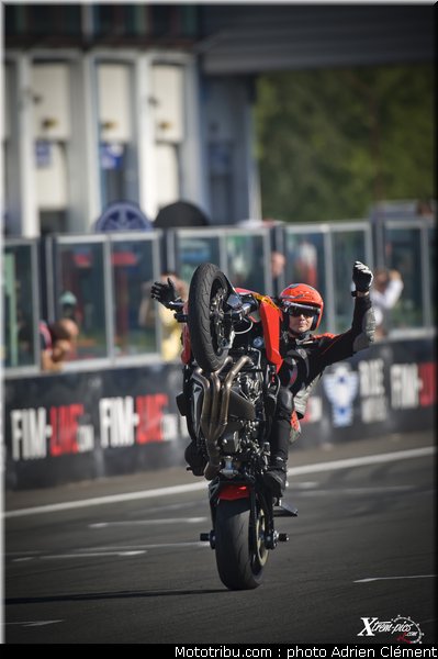 sbk_ambiance_013_france_magny_cours_2011