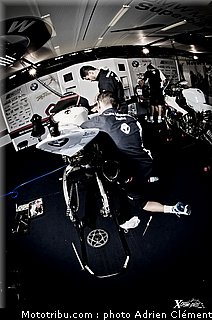 sbk_ambiance_004_france_magny_cours_2011.jpg