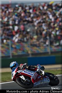 sbk_checa_007_france_magny_cours_2011.jpg