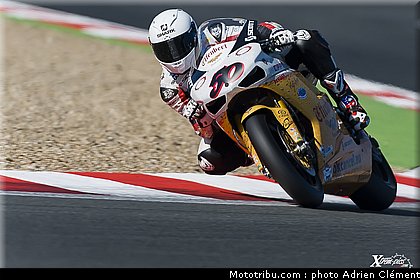 sbk_guintoli_004_france_magny_cours_2011.jpg