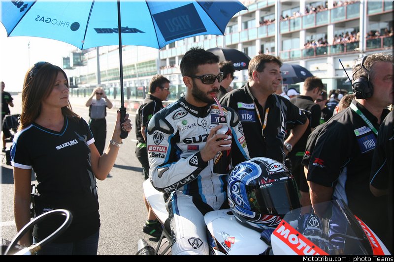 sbk_pitbabe_012_france_magny_cours_2011