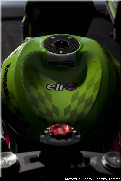 supersport_kawasaki_002__france_magny_cours_2011
