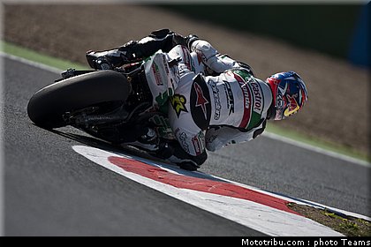 sbk_rea_022_france_magny_cours_2011.jpg