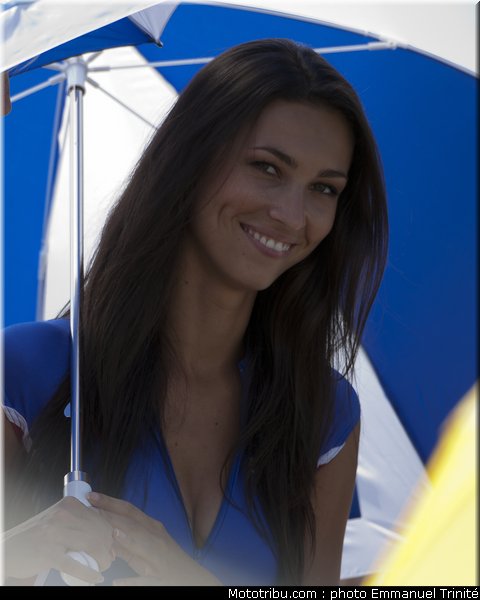 sbk_pitbabe_05_france_magny_cours_2011