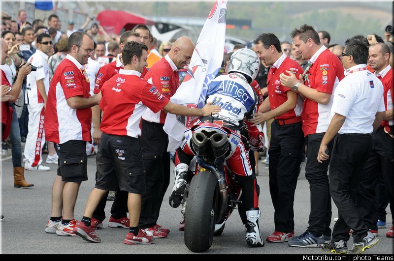 sbk_checa_012_portugal_portimao_2011